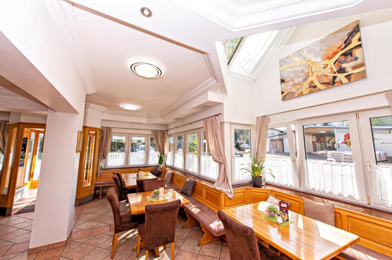 Hotel Wiental Пресбаум Экстерьер фото