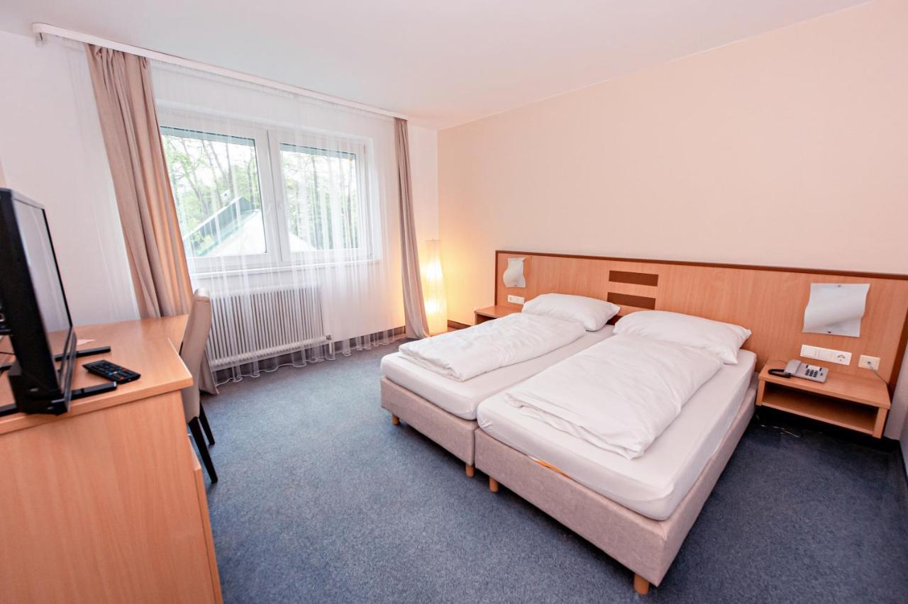 Hotel Wiental Пресбаум Экстерьер фото
